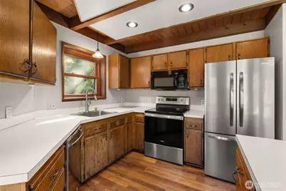19826 SE 192nd Street, Renton, WA 98058 - Photo 9