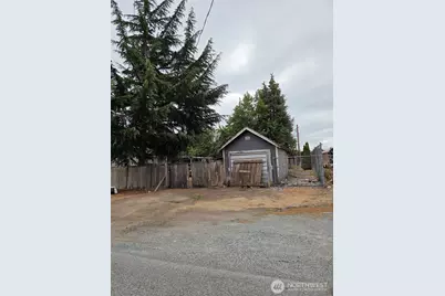 111 Calistoga Street E, Orting, WA 98360 - Photo 3
