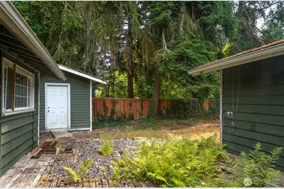 10923 NE 120th Street, Kirkland, WA 98034 - Photo 25