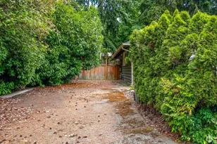 10923 NE 120th St, Kirkland, WA 98034 - Photo 27