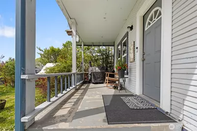 210 Rosewood Street, Woodland, WA 98674 - Photo 3