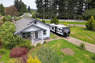 210 Rosewood St, Woodland, WA 98674 - Photo 1