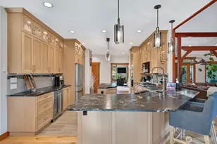 11059 Carmichael Ln, Anacortes, WA 98221 - Photo 9