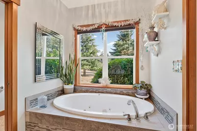 11059 Carmichael Lane, Anacortes, WA 98221 - Photo 17