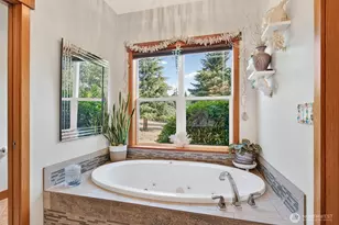 11059 Carmichael Ln, Anacortes, WA 98221 - Photo 17