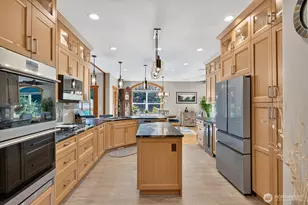 11059 Carmichael Ln, Anacortes, WA 98221 - Photo 11