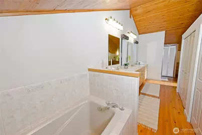 15449 Virginia Point Road NE, Poulsbo, WA 98370 - Photo 25