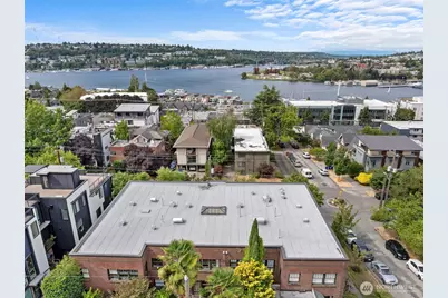 2634 Franklin Avenue E #202, Seattle, WA 98102 - Photo 1