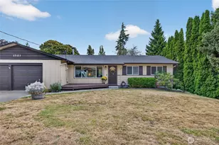 1581 NE 10th Ave, Oak Harbor, WA 98277 - Photo 1