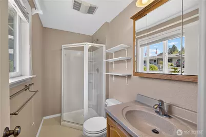 7825 Highland Drive, Everett, WA 98203 - Photo 19
