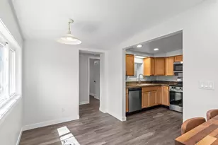 10833 11th Ave SW, Seattle, WA 98146 - Photo 9