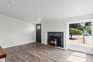 10833 11th Ave SW, Seattle, WA 98146 - Photo 11
