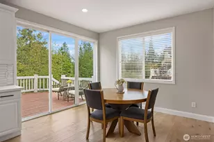 2046 277th Ave SE, Sammamish, WA 98075 - Photo 9