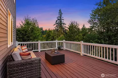 2046 277th Avenue SE, Sammamish, WA 98075 - Photo 11