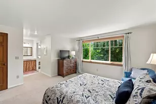 2615 93rd Pl NE, Clyde Hill, WA 98004 - Photo 17