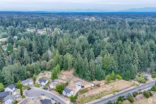 13723 21 Ave E, Tacoma, WA 98445 - Photo 3