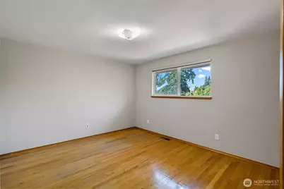 19827 11th Avenue NW, Shoreline, WA 98177 - Photo 19