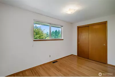 19827 11th Avenue NW, Shoreline, WA 98177 - Photo 17