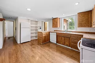 12812 Ridge Cir E, Bonney Lake, WA 98391 - Photo 13