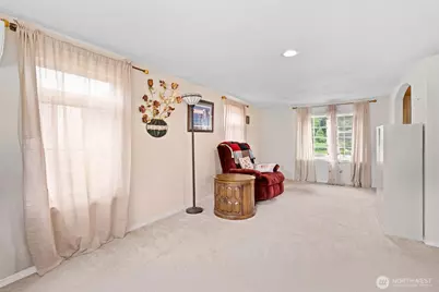 12812 Ridge Circle E, Bonney Lake, WA 98391 - Photo 17