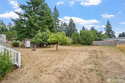 12812 Ridge Circle E, Bonney Lake, WA 98391 - Photo 3