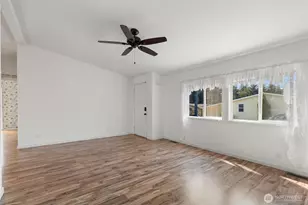 4906 Wildflower Ln NE, Bremerton, WA 98311 - Photo 7