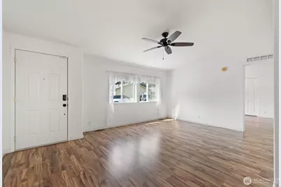 4906 Wildflower Lane NE, Bremerton, WA 98311 - Photo 5