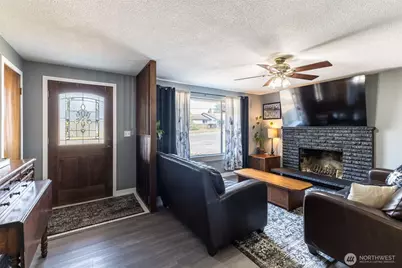 26217 SE 426th St, Enumclaw, WA 98022 - Photo 5