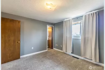 26217 SE 426th St, Enumclaw, WA 98022 - Photo 13