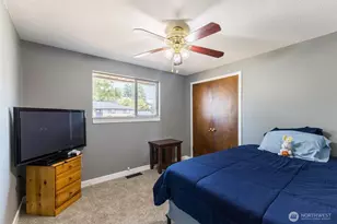 26217 SE 426th St, Enumclaw, WA 98022 - Photo 17