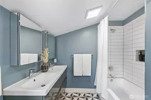 3421 10th Ave W, Seattle, WA 98119 - Photo 27
