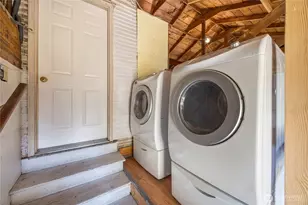 220 W 11th St, Port Angeles, WA 98362 - Photo 27