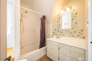 220 W 11th St, Port Angeles, WA 98362 - Photo 25