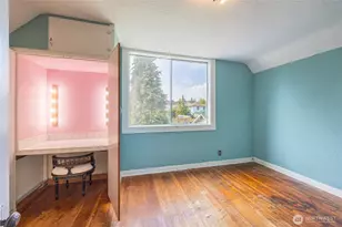 220 W 11th St, Port Angeles, WA 98362 - Photo 19