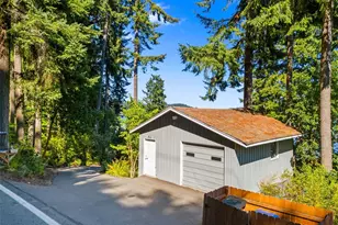 2922 Madrona Beach Rd NW, Olympia, WA 98502 - Photo 39