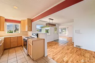 225 SE 1st St, East Wenatchee, WA 98802 - Photo 13