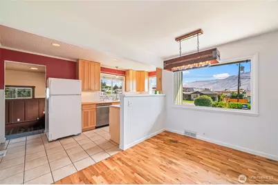 225 SE 1st Street, East Wenatchee, WA 98802 - Photo 11