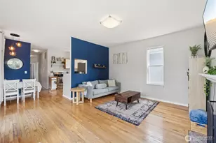 1110 S Bennett St, Seattle, WA 98108 - Photo 9