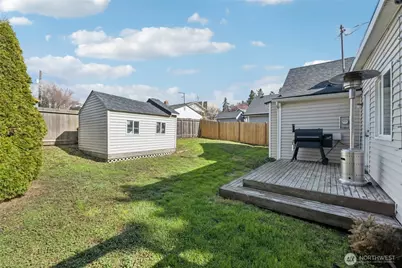 1110 S Bennett Street, Seattle, WA 98108 - Photo 27
