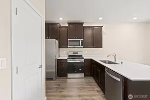 8533 55th Pl NE, Marysville, WA 98270 - Photo 13