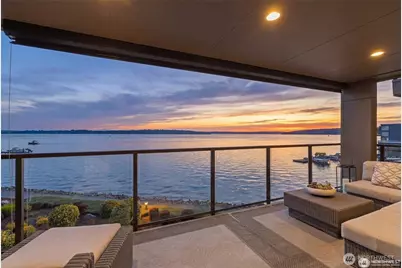 827 Lake Street S #207, Kirkland, WA 98033 - Photo 1