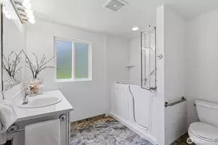 4076 NE 87th St, Seattle, WA 98115 - Photo 19