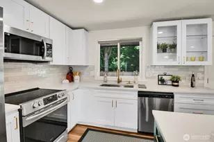 4221 108th St SE, Everett, WA 98208 - Photo 9