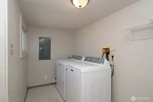 1031 W Glenwood St, Port Angeles, WA 98363 - Photo 31