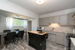 1031 W Glenwood St, Port Angeles, WA 98363 - Photo 11