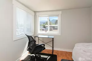 1031 W Glenwood St, Port Angeles, WA 98363 - Photo 25