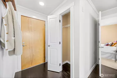 626 4th Avenue W #504, Seattle, WA 98119 - Photo 5