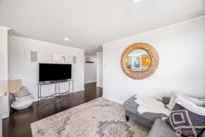 626 4th Avenue W #504, Seattle, WA 98119 - Photo 9