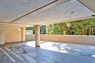 1300 University St, Seattle, WA 98101 - Photo 25