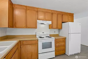 9003 159th St E, Puyallup, WA 98375 - Photo 11